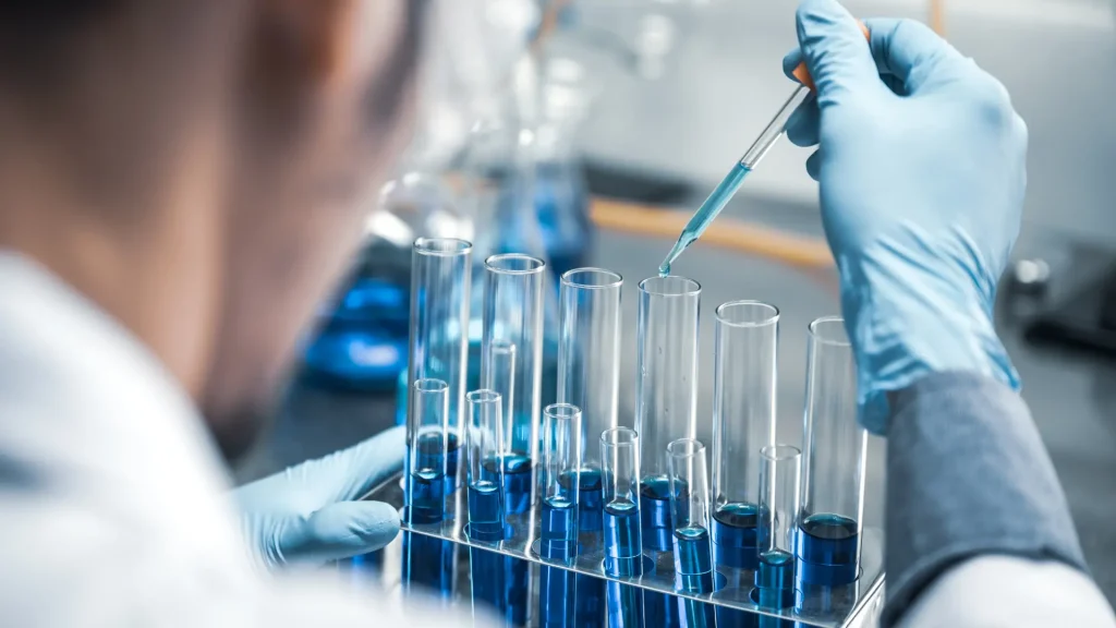 A medical expert in a laboratory.