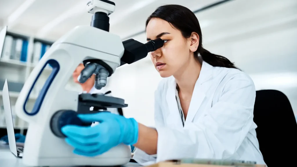 A medical scientist working in a laboratory.